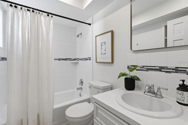 5919 35TH AVENUE N, St Petersburg, FL 33710