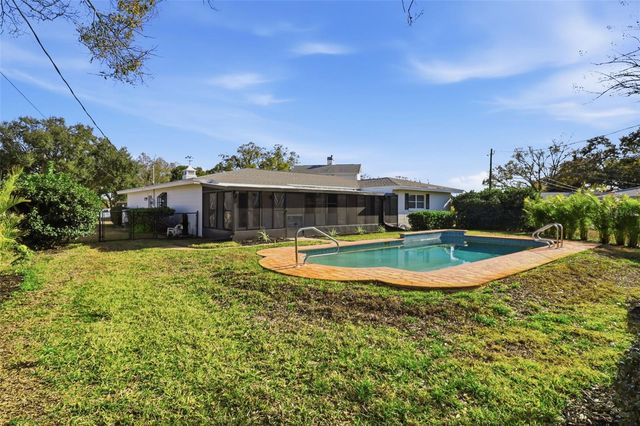 5919 35TH AVENUE N, St Petersburg, FL 33710