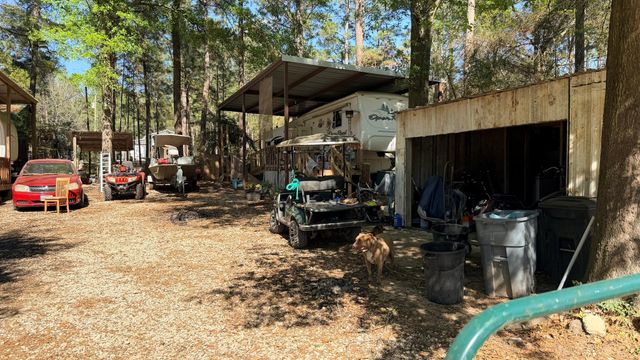 361 Medina Drive, Trinity, TX 75862