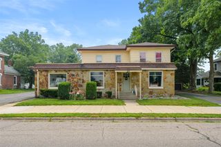 145 W Battle Creek Street, Galesburg, MI 49053