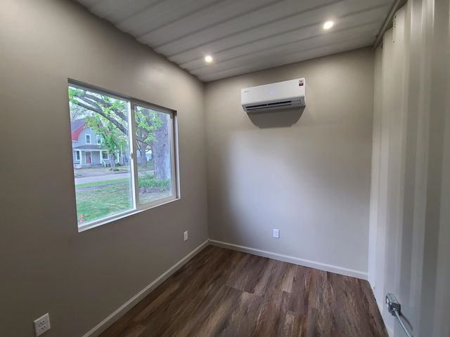 322 S Chestnut St, Lindsborg, KS 67456