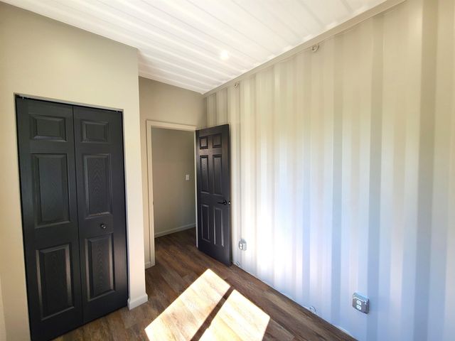 322 S Chestnut St, Lindsborg, KS 67456