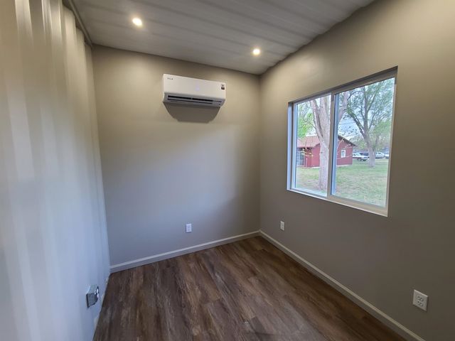 322 S Chestnut St, Lindsborg, KS 67456