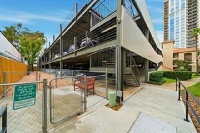 3231 Allen Parkway 1206, Houston, TX 77019