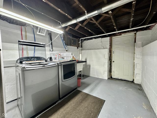 159 W Mitchell Avenue, Martinsville, IN 46151