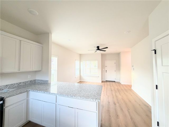 531 Cosmos Street, Centerton, AR 72719