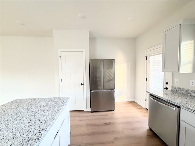 531 Cosmos Street, Centerton, AR 72719