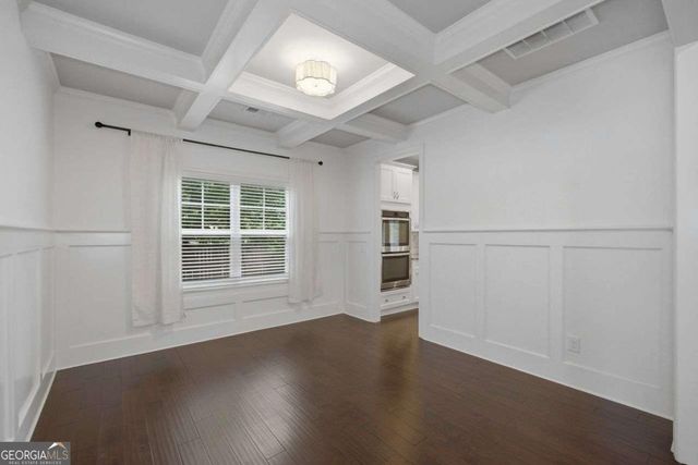 1051 Mclinden Avenue SE, Smyrna, GA 30080