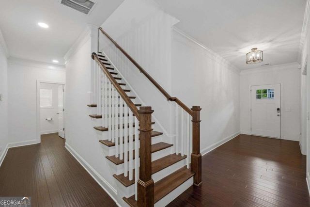 1051 Mclinden Avenue SE, Smyrna, GA 30080