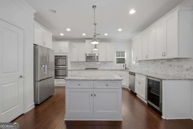 1051 Mclinden Avenue SE, Smyrna, GA 30080