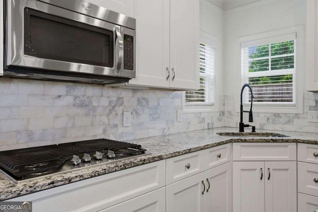 1051 Mclinden Avenue SE, Smyrna, GA 30080