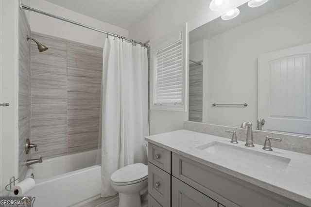 1051 Mclinden Avenue SE, Smyrna, GA 30080