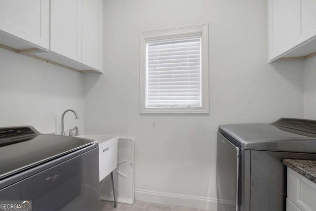 1051 Mclinden Avenue SE, Smyrna, GA 30080