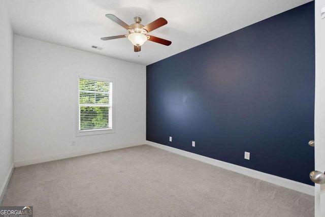 1051 Mclinden Avenue SE, Smyrna, GA 30080