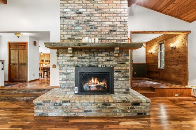 420 McCarrons Boulevard S, Roseville, MN 55113