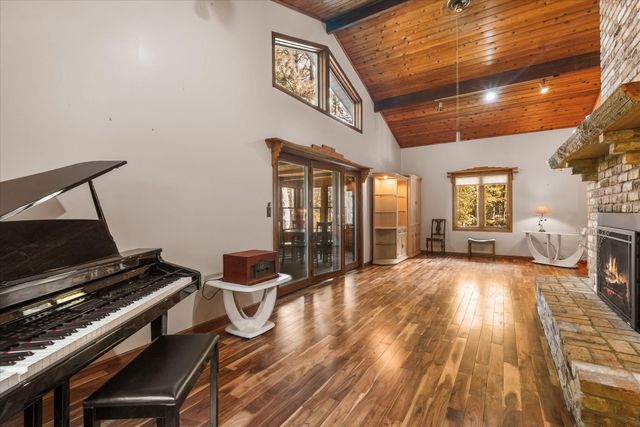 420 McCarrons Boulevard S, Roseville, MN 55113