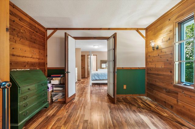 420 McCarrons Boulevard S, Roseville, MN 55113