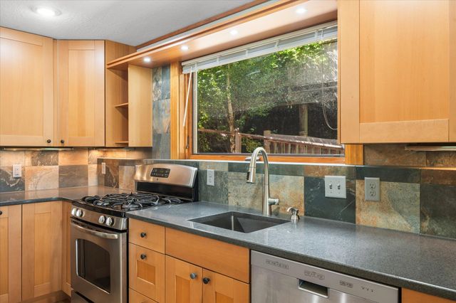 420 McCarrons Boulevard S, Roseville, MN 55113