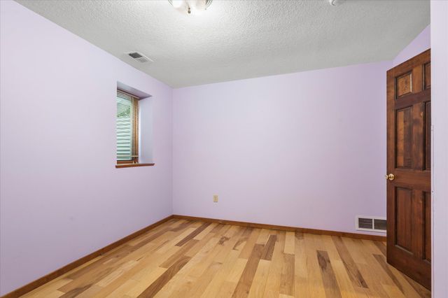 420 McCarrons Boulevard S, Roseville, MN 55113