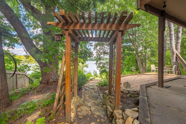 420 McCarrons Boulevard S, Roseville, MN 55113