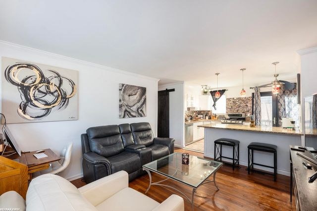 11118 Plumridge Boulevard, Sterling Heights, MI 48313