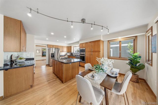 7 Bridlegate Lane, Littleton, CO 80127