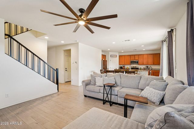 5733 W ODEUM Lane, Phoenix, AZ 85043