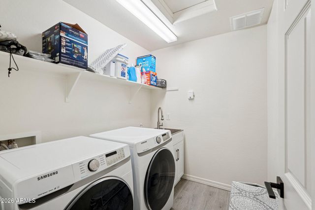 5733 W ODEUM Lane, Phoenix, AZ 85043