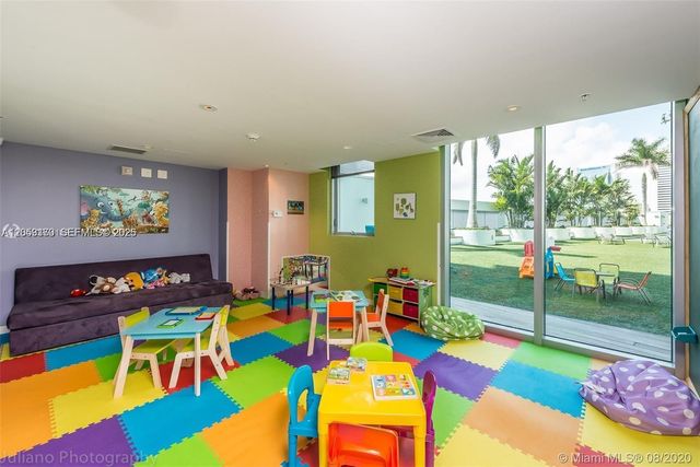 92 SW 3rd St 2510, Miami, FL 33130