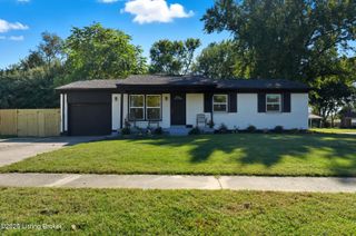 11019 Torrington Rd, Louisville, KY 40272