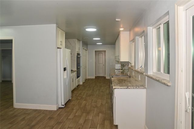 5254 N Braeswood Boulevard, Houston, TX 77096