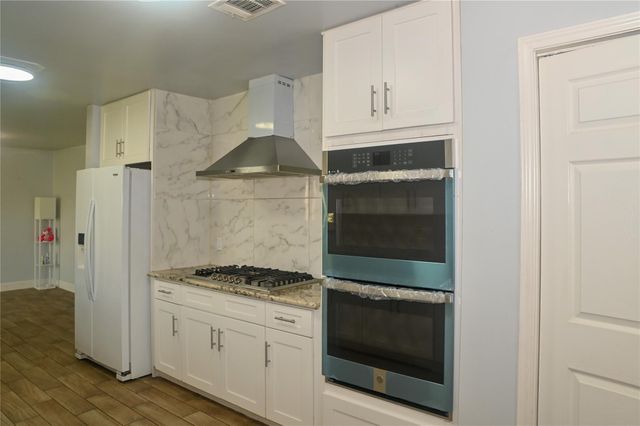 5254 N Braeswood Boulevard, Houston, TX 77096
