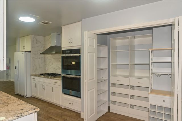 5254 N Braeswood Boulevard, Houston, TX 77096