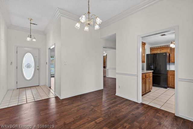 1611 Somerset Way, Van Buren, AR 72956