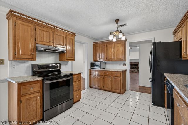 1611 Somerset Way, Van Buren, AR 72956