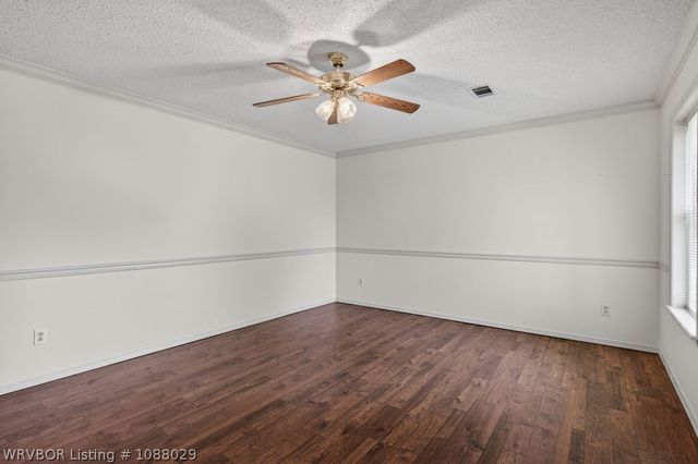 1611 Somerset Way, Van Buren, AR 72956