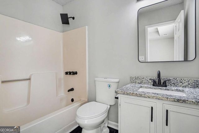 79 Water View Drive, Stockbridge, GA 30281