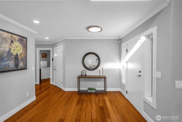 6121 140th Court NE, Redmond, WA 98052