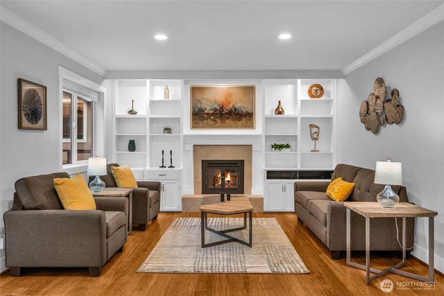 6121 140th Court NE, Redmond, WA 98052