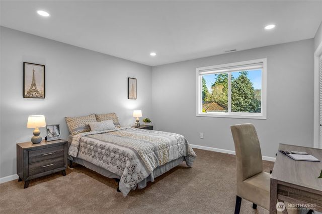 6121 140th Court NE, Redmond, WA 98052