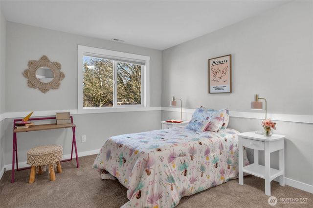 6121 140th Court NE, Redmond, WA 98052