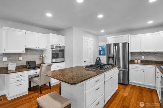 6121 140th Court NE, Redmond, WA 98052