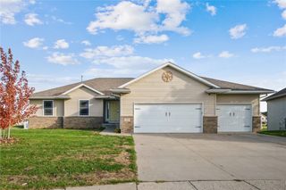 3454 Penny Ln, Marion, IA 52302