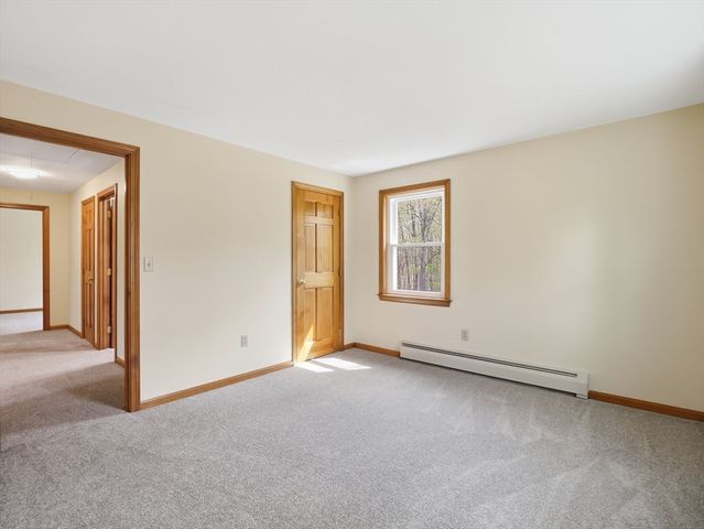 26 Nevada Rd, Tyngsborough, MA 01879