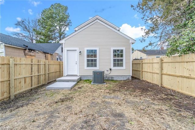 2503 Azalea AVE, Portsmouth, VA 23704