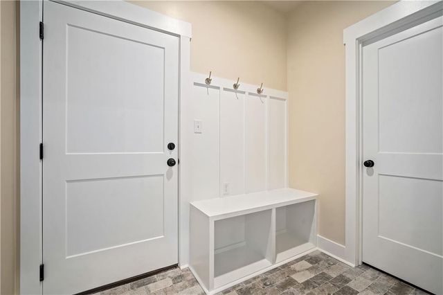7032 Country Oaks Drive N, Irvington, AL 36544