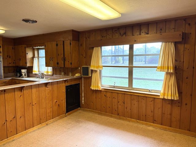 1620 Campbellton Hwy, Dothan, AL 36301