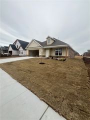 2305 Lexington Street, Siloam Springs, AR 72761