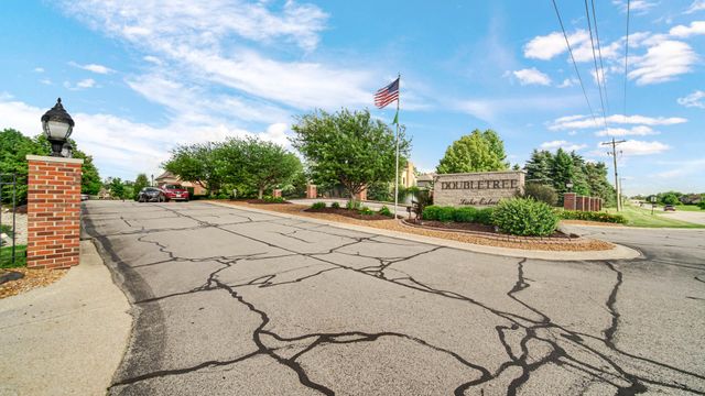 10621 Erie Drive, Crown Point, IN 46307