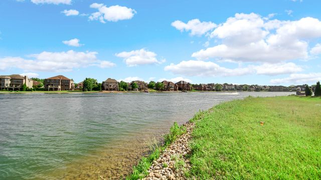 10621 Erie Drive, Crown Point, IN 46307